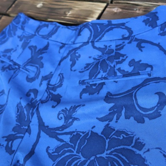 Banana Republic Floral Blue Culottes Shorts 6 - Picture 3 of 7